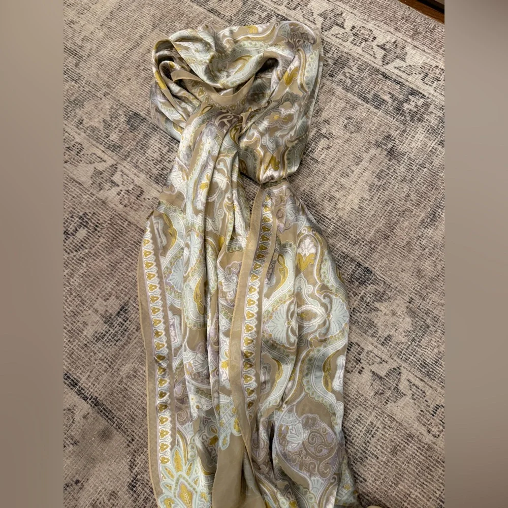 Unbranded silk Elegant Paisley Scarf 66”X20” made in Korea